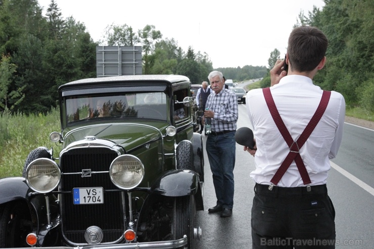 2020. gada 25. jūlijā no Rīgas Motormuzeja uz Cēsīm startēja retro auto parāde 2020. gada 25. jūlijā no Rīgas Motormuzeja uz Cēsīm startēja retro auto parāde