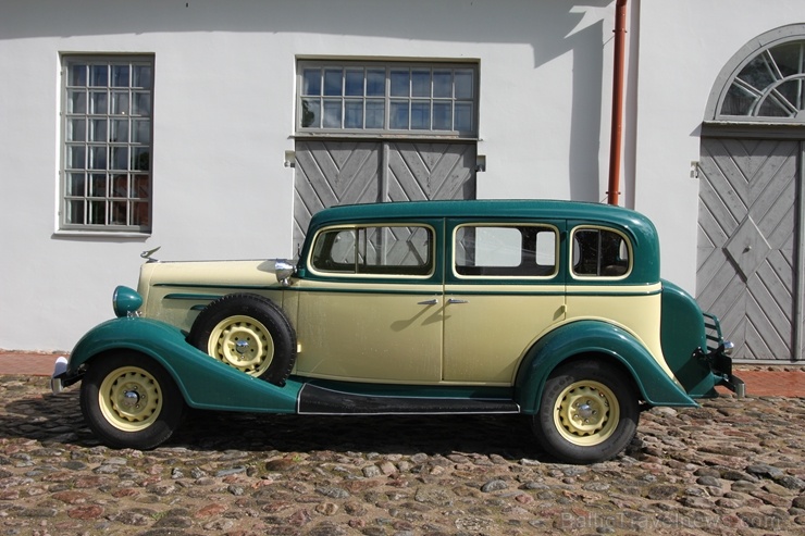 2020. gada 25. jūlijā no Rīgas Motormuzeja uz Cēsīm startēja retro auto parāde 2020. gada 25. jūlijā no Rīgas Motormuzeja uz Cēsīm startēja retro auto parāde