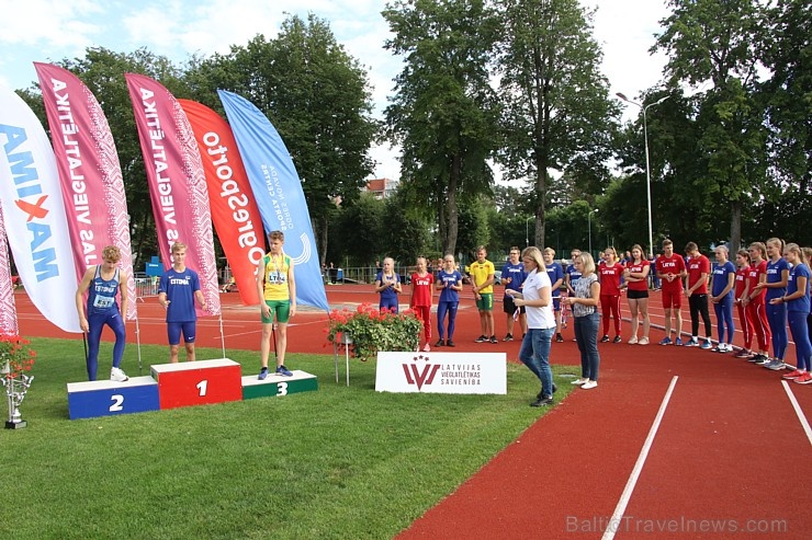 Indra Mackeviča Latvijas izlases sastāvā izcīna Baltijas vieglatlētikas U16 čempionātā 3.vietu 800 metru skrējienā Indra Mackeviča Latvijas izlases sastāvā izcīna Baltijas vieglatlētikas U16 čempionātā 3.vietu 800 metru skrējienā 287543