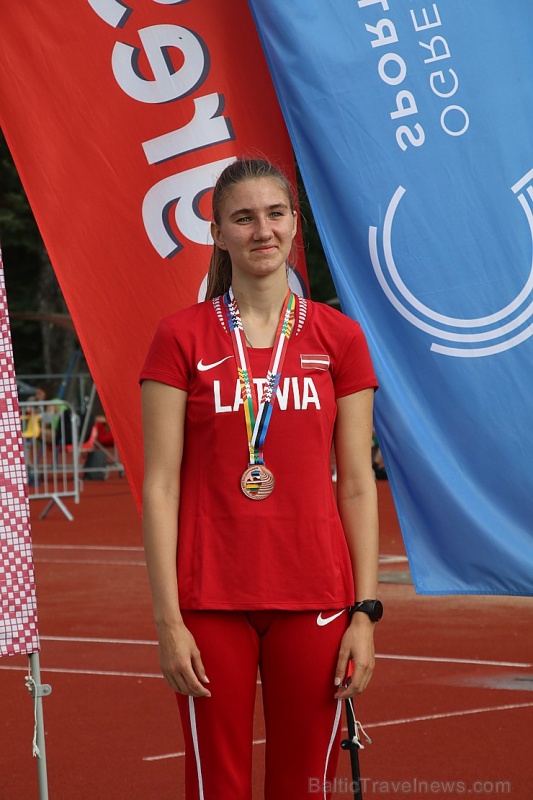 Indra Mackeviča Latvijas izlases sastāvā izcīna Baltijas vieglatlētikas U16 čempionātā 3.vietu 800 metru skrējienā Indra Mackeviča Latvijas izlases sastāvā izcīna Baltijas vieglatlētikas U16 čempionātā 3.vietu 800 metru skrējienā 287544