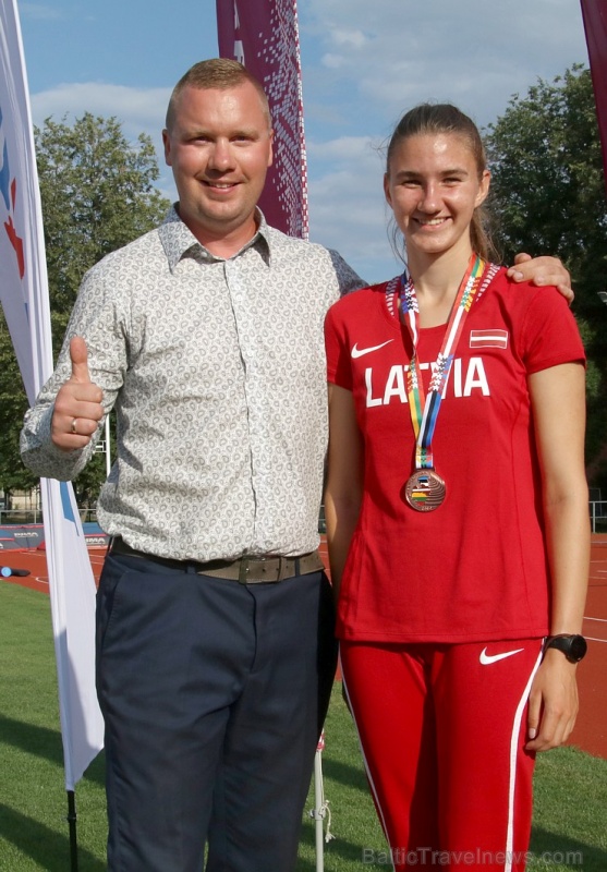 Indra Mackeviča Latvijas izlases sastāvā izcīna Baltijas vieglatlētikas U16 čempionātā 3.vietu 800 metru skrējienā Indra Mackeviča Latvijas izlases sastāvā izcīna Baltijas vieglatlētikas U16 čempionātā 3.vietu 800 metru skrējienā 287547