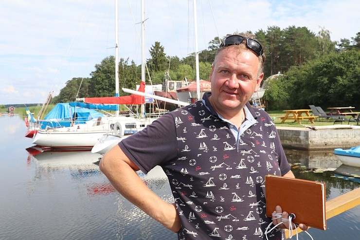 Jūrmalā pie Lielupes darbojas ļoti savdabīgs atpūtas kempings «Feeling Cone». Īpašnieks Gintars Anspoks +371 29549910 Jūrmalā pie Lielupes darbojas ļoti savdabīgs atpūtas kempings «Feeling Cone». Īpašnieks Gintars Anspoks +371 29549910 287766
