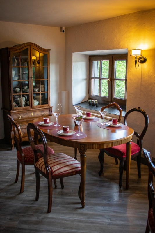 Pirmās bildes no sajūtu viesu mājas «Donas» Smiltenes novadā, kur pirms atklāšanas prezentē unikālu interjeru (+37126447772). Foto: Alise Erģe Pirmās bildes no sajūtu viesu mājas «Donas» Smiltenes novadā, kur pirms atklāšanas prezentē unikālu interjeru (+37126447772). Foto: Alise Erģe 287917