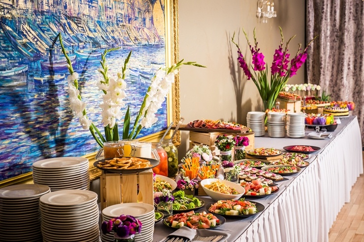 Nosvini jaunā mācību gada sākumu restorānā Baltvilla ar bagātīgu bufetes galdu un krāšņiem svētku desertiem visām gaumēm Nosvini jaunā mācību gada sākumu restorānā Baltvilla ar bagātīgu bufetes galdu un krāšņiem svētku desertiem visām gaumēm 289718