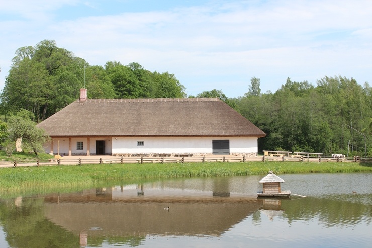 Turaidas muzejrezervāta 43.63 hektārus lielā teritorija ir bagāta ar arheoloģijas, arhitektūras, vēstures un mākslas pieminekļiem, kuri stāsta par not Turaidas muzejrezervāta 43.63 hektārus lielā teritorija ir bagāta ar arheoloģijas, arhitektūras, vēstures un mākslas pieminekļiem, kuri stāsta par not 289796