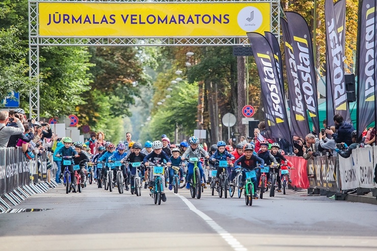 Dzintaros norisinājās jau desmitais Jūrmalas velomaratons, kas kopā pulcējis vairāk nekā 1500 dalībnieku Dzintaros norisinājās jau desmitais Jūrmalas velomaratons, kas kopā pulcējis vairāk nekā 1500 dalībnieku 289958