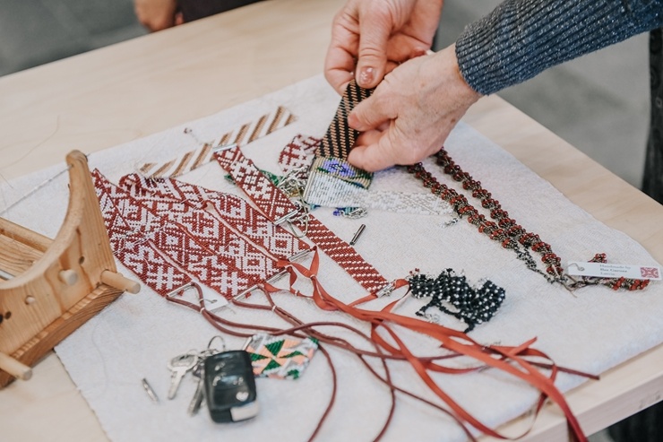 Tradicionālo prasmju apgūšanas pasākums «Satiec savu meistaru 2020» pulcē kuplu interesentu loku Tradicionālo prasmju apgūšanas pasākums «Satiec savu meistaru 2020» pulcē kuplu interesentu loku 290445