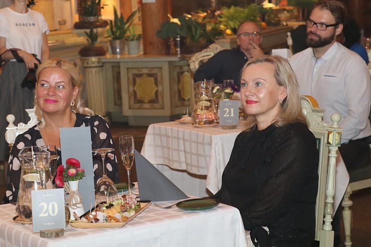 Lido atpūtas centra restorāns «Pie saimnieka» katru trešdienu rīko garšīgu tikšanos ar māksliniekiem Lido atpūtas centra restorāns «Pie saimnieka» katru trešdienu rīko garšīgu tikšanos ar māksliniekiem 290984