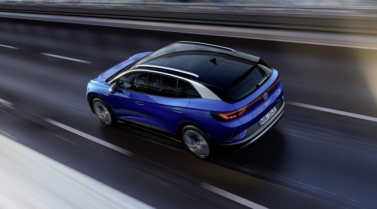 Volkswagen prezentē pirmo pilnīgi elektrisko apvidnieku – ID.4 291283