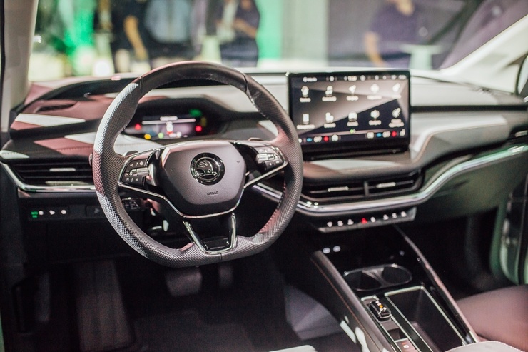 Rīgā tikai dažas dienas prezentē jauno un elektrisko ŠKODA ENYAQ iV 291290