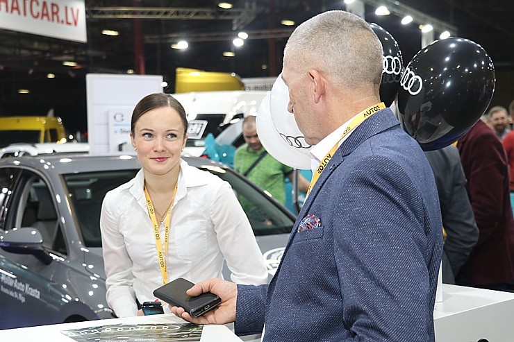 Trīs dienas Ķīpsalā pulcējas autofani uz starptautisko autoindustrijas izstādi ««Auto 2020»» 291476