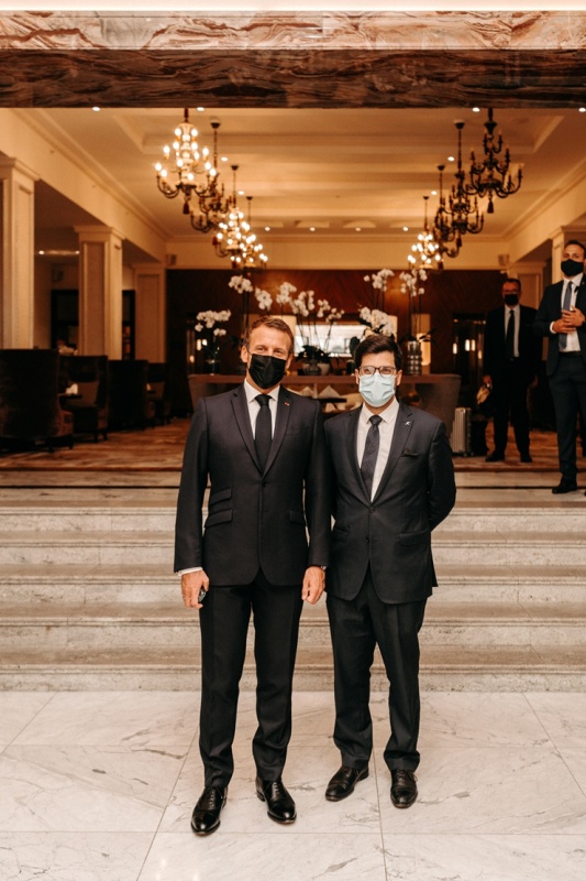 Rīgā Francijas prezidents Emanuels Makrons ar kundzi Brižitu Makronu izvēlas «Grand Hotel Kempinski Riga» Foto: Aksels Zirnis Rīgā Francijas prezidents Emanuels Makrons ar kundzi Brižitu Makronu izvēlas «Grand Hotel Kempinski Riga» Foto: Aksels Zirnis 291799