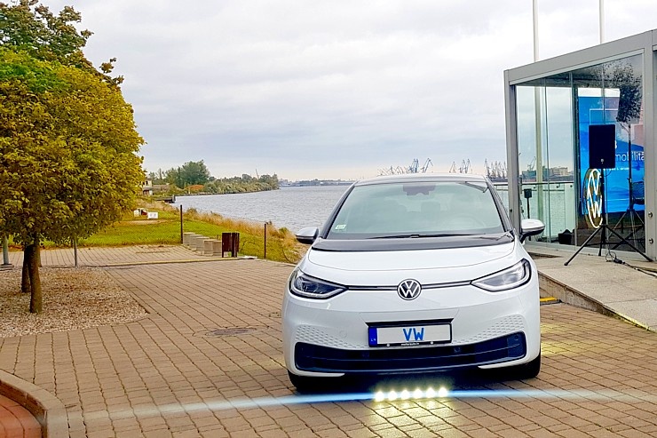 «Volkswagen Latvija» Pārdaugavas restorānā «Osta» saturīgi prezentē jauno «VW ID.3» Foto: 
Samsung Galaxy Note 8 292165