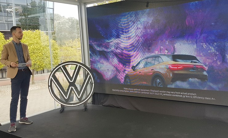 «Volkswagen Latvija» Pārdaugavas restorānā «Osta» saturīgi prezentē jauno «VW ID.3» Foto: 
Samsung Galaxy Note 8 292176