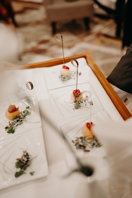 Katrīna Gupalo un Andrejs Osokins viesnīcā «Grand Hotel Kempinski Riga» izveidojuši jaunu koncertstāstu ciklu «Ceļojums». Foto: Aksels Zirnis Katrīna Gupalo un Andrejs Osokins viesnīcā «Grand Hotel Kempinski Riga» izveidojuši jaunu koncertstāstu ciklu «Ceļojums». Foto: Aksels Zirnis 292233