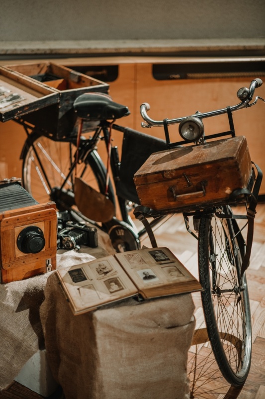 Sigulda vilina tūristus ar jaunu piedāvājumu - Retro velo izstādi. Foto: Ginta Zīverte 292241