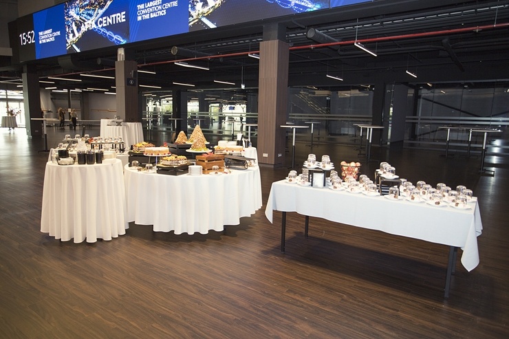 Rīgā 8.10.2020 oficiāli atklāj Baltijā lielāko konferenču centru «ATTA centre». Foto: Aļona Sauskāja Rīgā 8.10.2020 oficiāli atklāj Baltijā lielāko konferenču centru «ATTA centre». Foto: Aļona Sauskāja 292282