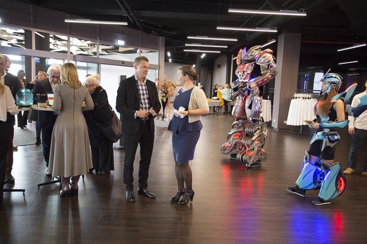 Rīgā 8.10.2020 oficiāli atklāj Baltijā lielāko konferenču centru «ATTA centre». Foto: Aļona Sauskāja Rīgā 8.10.2020 oficiāli atklāj Baltijā lielāko konferenču centru «ATTA centre». Foto: Aļona Sauskāja 292294