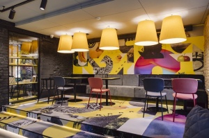 Rīgā atklāj jaunu naktsmītni «Duck Republik Student Hotel Riga»