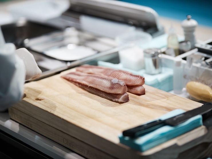 Latvijas pavāra Dināra Zvidriņa dalība Tallinas pavāru konkursā «Bocuse dor Europe 2020». Foto: bocusedor.com Latvijas pavāra Dināra Zvidriņa dalība Tallinas pavāru konkursā «Bocuse dor Europe 2020». Foto: bocusedor.com 292878