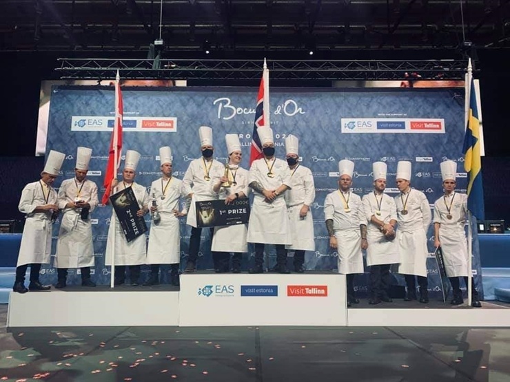 Latvijas pavāra Dināra Zvidriņa dalība Tallinas pavāru konkursā «Bocuse dor Europe 2020». Foto: bocusedor.com Latvijas pavāra Dināra Zvidriņa dalība Tallinas pavāru konkursā «Bocuse dor Europe 2020». Foto: bocusedor.com 292888