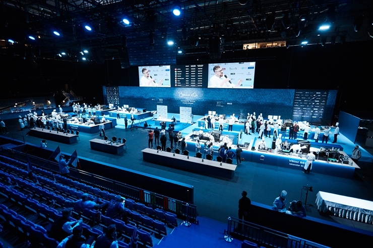 Latvijas pavāra Dināra Zvidriņa dalība Tallinas pavāru konkursā «Bocuse dor Europe 2020». Foto: bocusedor.com Latvijas pavāra Dināra Zvidriņa dalība Tallinas pavāru konkursā «Bocuse dor Europe 2020». Foto: bocusedor.com 292897