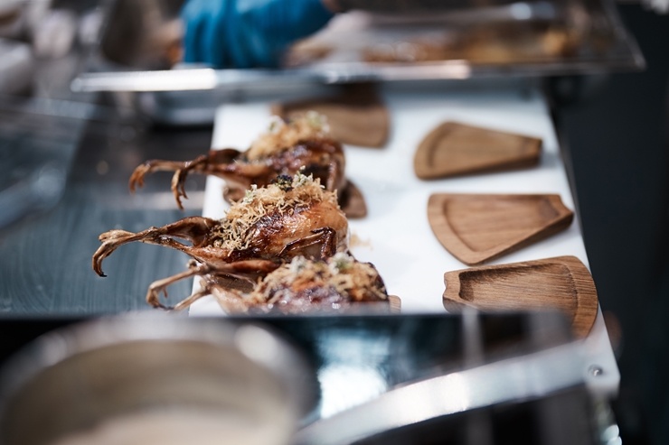 Latvijas pavāra Dināra Zvidriņa dalība Tallinas pavāru konkursā «Bocuse dor Europe 2020». Foto: bocusedor.com Latvijas pavāra Dināra Zvidriņa dalība Tallinas pavāru konkursā «Bocuse dor Europe 2020». Foto: bocusedor.com 292903