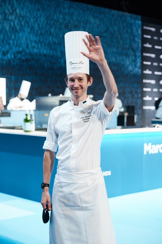 Latvijas pavāra Dināra Zvidriņa dalība Tallinas pavāru konkursā «Bocuse dor Europe 2020». Foto: bocusedor.com Latvijas pavāra Dināra Zvidriņa dalība Tallinas pavāru konkursā «Bocuse dor Europe 2020». Foto: bocusedor.com 292944