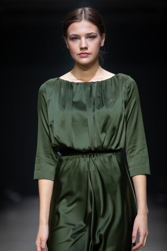 Rīgas modes nedēļa «Riga Fashion Week» piedāvā jauniešu apģērbu kolekciju NATALIJA JANSONE. Foto: Mark Litvyakov Rīgas modes nedēļa «Riga Fashion Week» piedāvā jauniešu apģērbu kolekciju NATALIJA JANSONE. Foto: Mark Litvyakov 293478