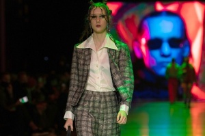 Rīgas modes nedēļa «Riga Fashion Week» piedāvā apģērbu kolekciju VOLGA VINTAGE