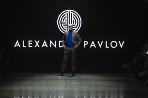 Rīgas modes nedēļa «Riga Fashion Week» piedāvā apģērbu kolekciju ALEXANDER PAVLOV
