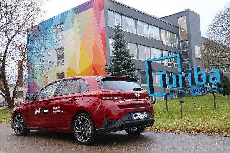 Travelnews.lv ar jauno Dievidkorejas golfa klases spēkratu  - «Hyundai i30» apceļo Latgali 294154
