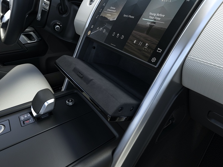 Jaunais «Land Rover Discovery» ir daudzu autoceļotāju sapnis ar leģendāru zīmolu 294245