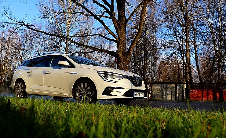 Travelnews.lv ar jauno «Renault Megane INTENS E-TECH 160 PLUG-IN HYBRID» apceļo Vidzemi 294818