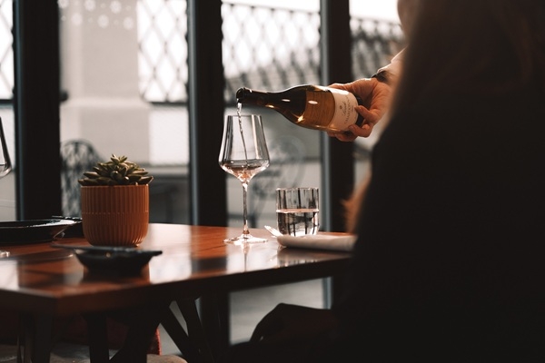 «Stage22 Bar & Restaurant» vīna karte novērtēta ar prestižo «Star Wine List» «Baltās zvaigznes» apbalvojumu