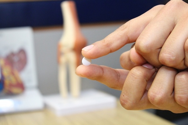 Ceļojums ar bērnu: Kam jābūt līdzi ģimenes aptieciņā?