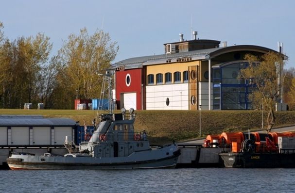 Baltijas_valstu_Udenslideju_macibu_centrs Baltijas valstu Ūdenslīdēju skola